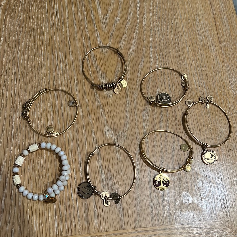 Lot of 7 Alex and Ani charm bracelets